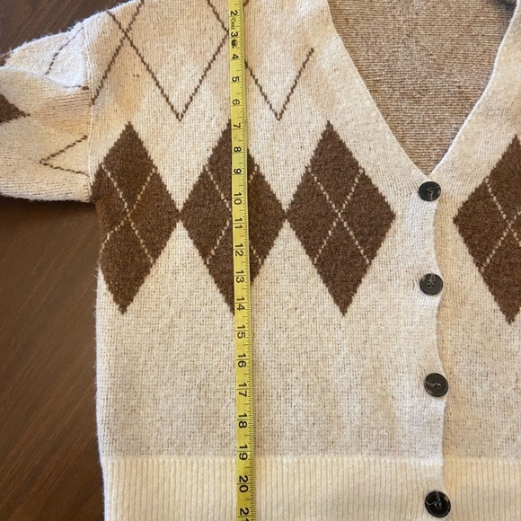 Oak+Fort Women's  Oatmeal/
Brown Size Medium Argyle Cardigan Sweater - Picture 6 of 10